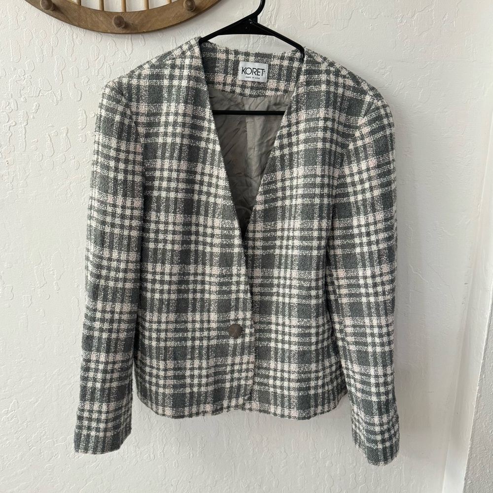 Vintage Koret Union Made USA Plaid Checkered Gray Pink Blazer Single Button 8 - Picture 1 of 9
